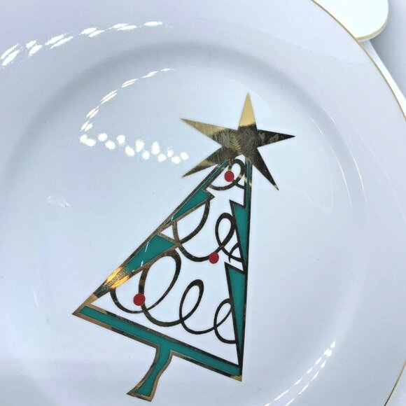 PIER ONE Christmas Tree Porcelain Dessert Plates Set of Four Vintage Red & Green - Picture 5 of 12
